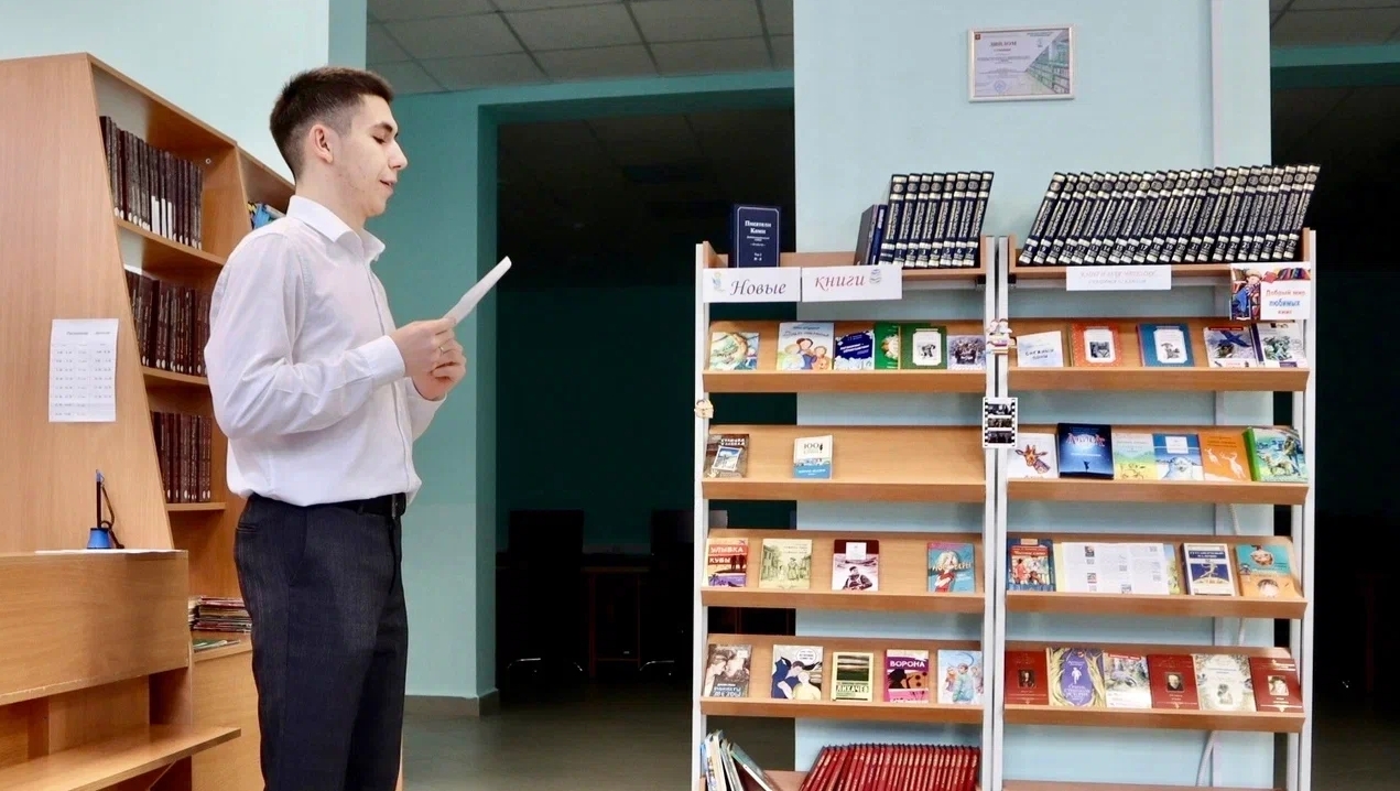 Данил Парначев — победитель отборочного тура чемпионата по чтению вслух «Страница’23»